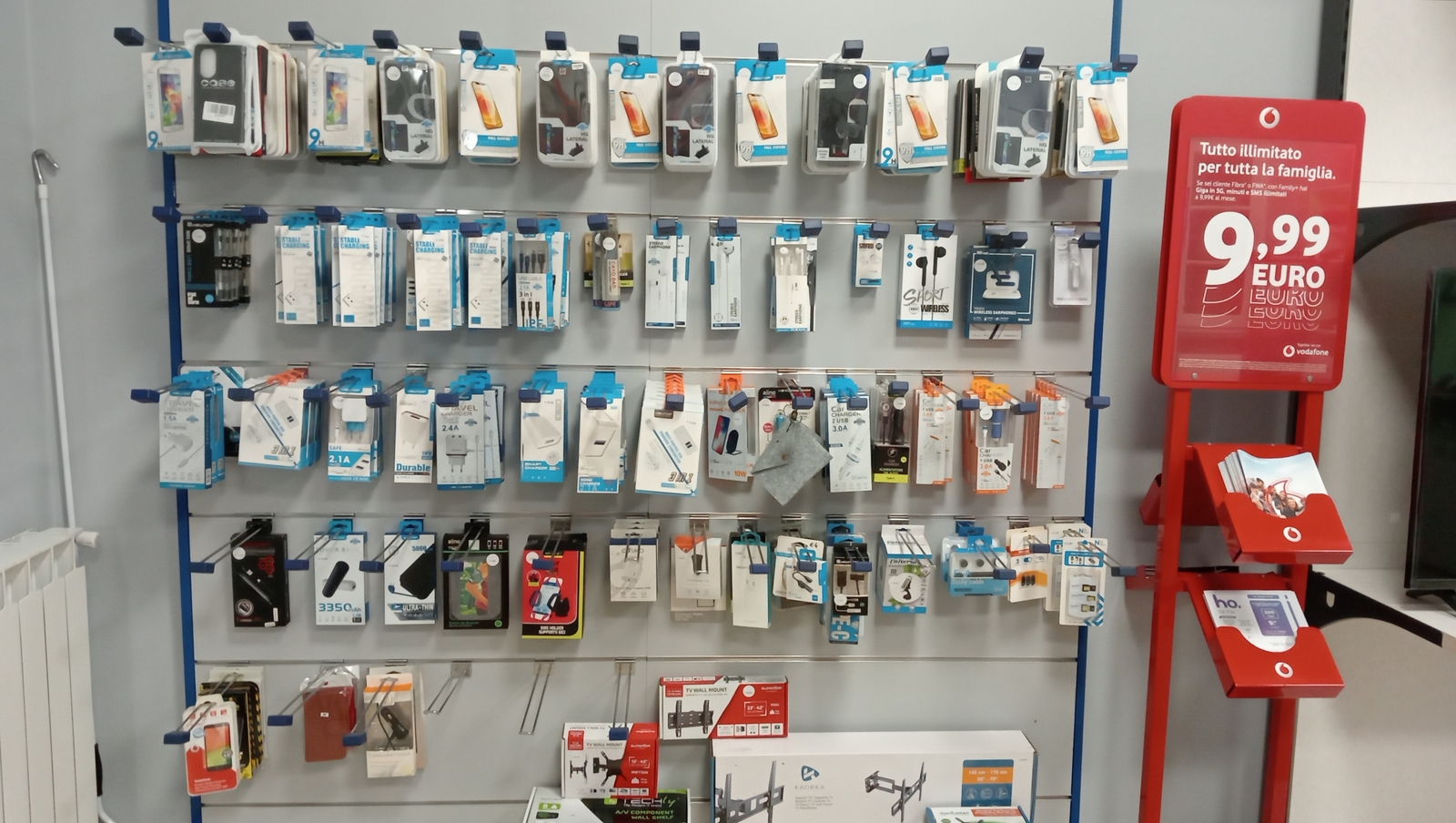 accessori per telefoni a varese ligure